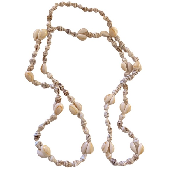 Long Sea Shell Beaded Beach Necklace - Picture 5 of 6